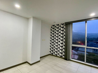 Foto 8 de Extraordinario apartamento moderno en el centro de pererira con vista a las montañas y parqueadero cubierto.