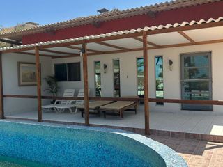 Foto 1 de VENTA CASA DE PLAYA EN ZORRITOS. ALT. KM 1228. LADO CERRO. PANAMERICANA NORTE
