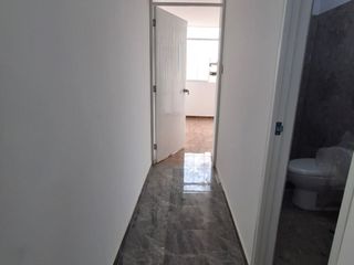 Foto 9 de Venta Amplio Departamento En Estreno - Villa Maria Del Triunfo - Piso 3