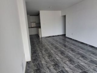 Foto 11 de Venta Amplio Departamento En Estreno - Villa Maria Del Triunfo - Piso 4