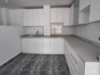 Foto 17 de Venta Amplio Departamento En Estreno - Villa Maria Del Triunfo - Piso 4