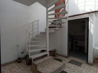 Foto 19 de Se Alquila Casa De 3 Pisos En Zona Exclusiva De La Molina