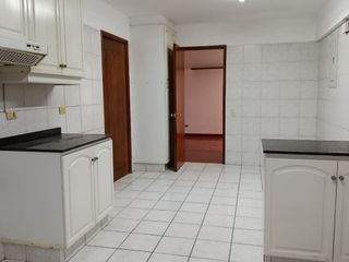 Foto 13 de Luminoso y amplio departamento de 4 dormitorios venta, San Borja