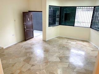 Foto 2 de Casa en venta en Urdesa Central