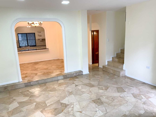 Foto 3 de Casa en venta en Urdesa Central