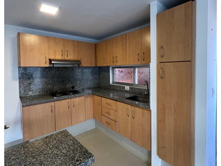 Foto 2 de APARTAMENTO EN ARRIENDO, UBICADO EN BALCONES DE VERSALLES