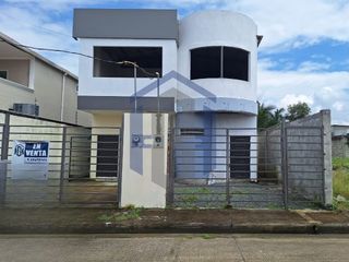 Foto 1 de Casa rentera en venta ubicada en la Urb. La Delicia - La Aurora