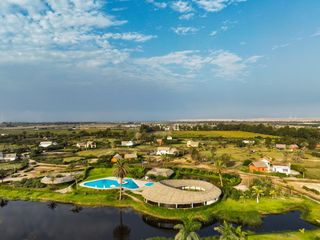 Foto 1 de Venta De Terreno En Exclusivo Condominio Playa Del Carmen De 1000 M2 - Chincha