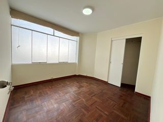 Foto 1 de ALQUILO DPTO PARA OFICINA PUERTA CERRADA 58M2 | 01 DORM | 01 BAÑO | LAVANDERÍA| NO COCHERA MIRAFLORES