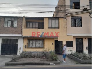Foto 1 de Venta Casa En Avenida - S.J.L
