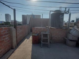 Foto 11 de Venta de Casa Como Terreno en La Victoria
