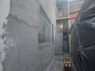 Foto 14 de Venta de Casa Como Terreno en La Victoria