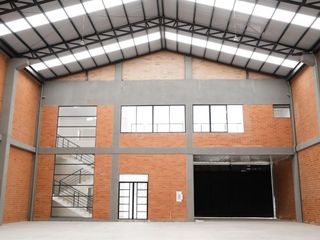Foto 5 de Excelente bodega para renta ubicada en parque industrial de Madrid