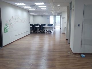 Foto 3 de VENTA OFICINA EDIFICIO QUBO AV. MANUEL OLGUIN SURCO