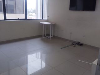 Foto 7 de VENTA OFICINA EDIFICIO QUBO AV. MANUEL OLGUIN SURCO