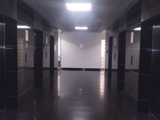 Foto 32 de VENTA OFICINA EDIFICIO QUBO AV. MANUEL OLGUIN SURCO