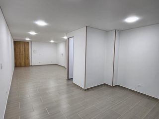 Foto 1 de Excelente oficina en venta ubicada en Mosquera