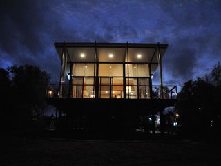 Foto 3 de Cabañas en Carmelo: Naturaleza, confort y diseño en un solo lugar.
