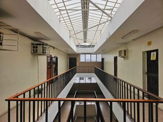 Foto 6 de VENTA DE OFICINA– EDIFICIO GRAN PASAJE.