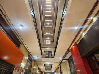 Foto 4 de VENTA DE OFICINA– EDIFICIO GRAN PASAJE.