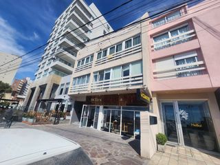 Foto 1 de VENDO Departamento en Puerto Madryn. inmejorable vista al mar   .