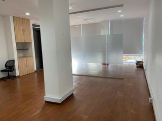 Foto 2 de Excelente oficina para venta ubicada en chico