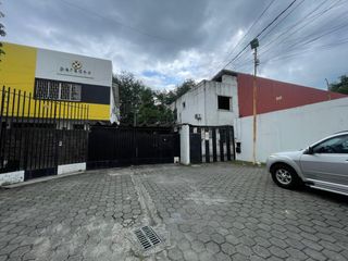 Foto 24 de URDESA CENTRAL CIRCUNVALACION SUR Y TODOS LOS SANTOS VENDO AMPLIA Y PRECIOSA CASA RENTERA, EXCELENTES ACABADOS