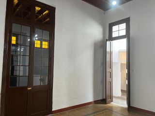 Foto 4 de ¡¡¡BARRIOS ALTOS - CASA EN VENTA!!!
