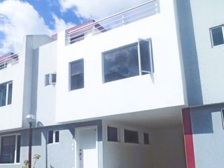 Foto 1 de CASA DE VENTA EN SECTOR CARRETAS DE CARCELÉN CALDERÓN QUITO ECUADOR