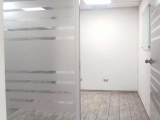 Foto 12 de Alquiler de Oficina Sin Amoblar en Centro de Negocios Moderno en Lince