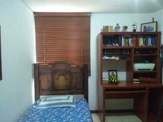Foto 2 de ARRIENDO HABITACION AMOBLADO SOLO PARA DAMA QUE ESTUDIE O TRABAJE.
