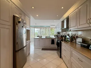 Foto 8 de ESPECTACULAR CASA DE 4 HABITACIONES CON JARDIN-EN RENTA- ALTOS DEL VALLE- 600M2