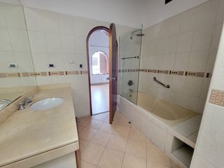 Foto 19 de CASA EN LA MOLINA VIEJA - ALQUILO O VENDO
