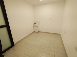 Foto 7 de Alquiler Oficina Consultorio a espalda de la Av. Benavides cdra 38 - Surco