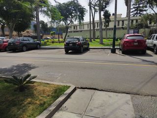 Foto 12 de Alquiler Oficina Consultorio a espalda de la Av. Benavides cdra 38 - Surco