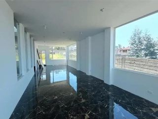 Foto 10 de AMPLIA CASA EN CONOCOTO – VENTA O ARRIENDO - 1200m2 TERRENO