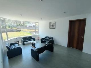 Foto 3 de AMPLIA CASA EN CONOCOTO – VENTA O ARRIENDO - 1200m2 TERRENO