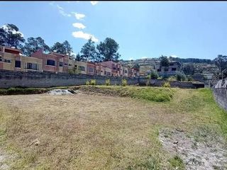 Foto 16 de AMPLIA CASA EN CONOCOTO – VENTA O ARRIENDO - 1200m2 TERRENO