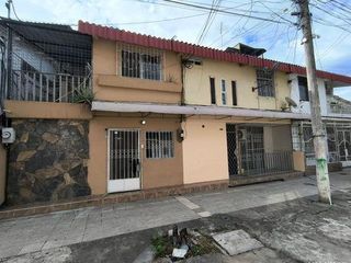 Foto 1 de Venta de casa en las brisas, 2 dpto independientes