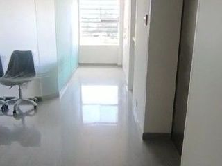Foto 3 de ALQUILER DE OFICINA ADMINISTRATIVA EN SAN ISIDRO
