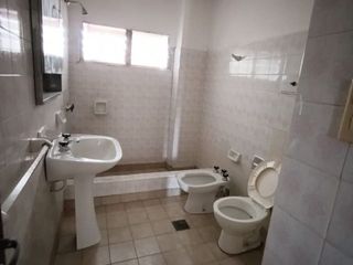 Foto 4 de Amplio departamento de dos dormitorios en venta