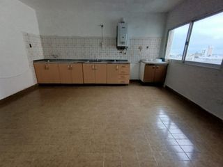 Foto 6 de Amplio departamento de dos dormitorios en venta
