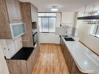 Foto 6 de Venta De Departamento En Santa Anita Con Conexión A Gas Cálida