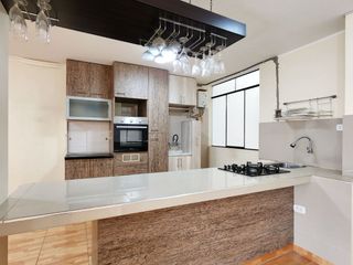 Foto 7 de Venta De Departamento En Santa Anita Con Conexión A Gas Cálida