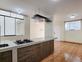 Foto 9 de Venta De Departamento En Santa Anita Con Conexión A Gas Cálida