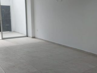 Foto 17 de 170 m2 Casa por estrenar en Renta 3 plantas mas terraza
