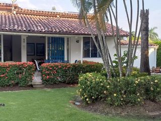 Foto 2 de Casa Campestre en Venta Girardot, Ricaurte, Cundinamarca a una cuadra del Mall de Peñalisa