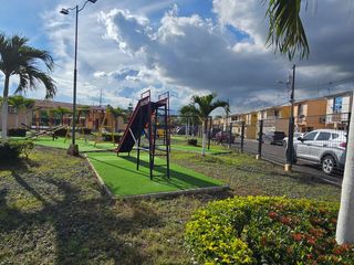Foto 33 de Vendo Casa Esquinera en Urbanización Estrella del Mar con 4 Dormitorios 199 m²