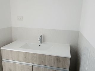 Foto 6 de Alquilo Oficina 42m² Edificio Platinum 1 estrene, C.C. El Dorado - La Aurora