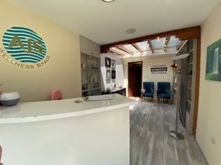 Foto 13 de VENTA CASA 4 DORMITORIOS CON SUITE EN URBANIZACIONCAMPO ALEGRE, MONTESERRIN
